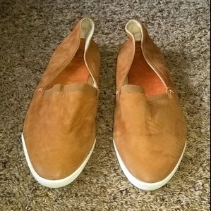 Frye Melanie Slip On!